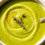 Velouté de courgette et lait d'amande